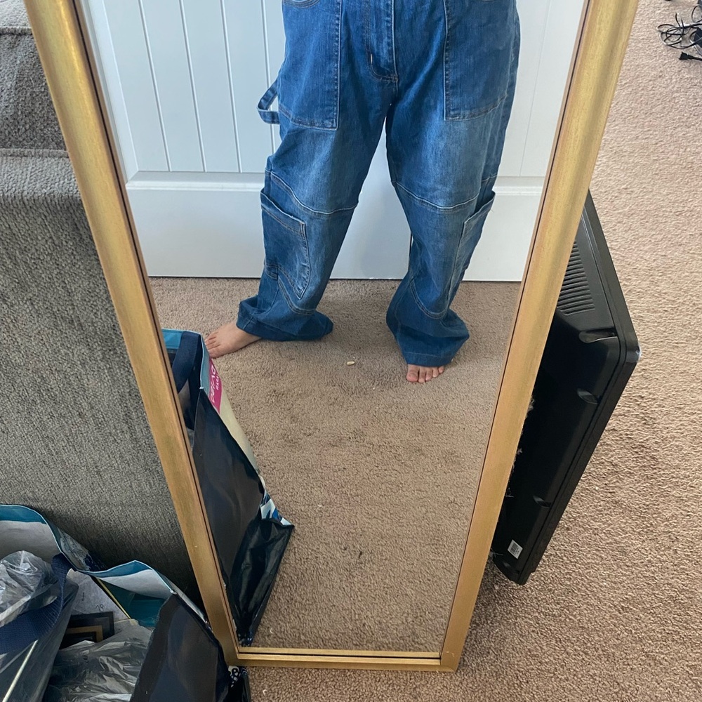 Y2K style baggy cargo jeans